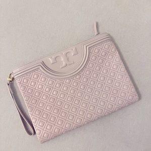 Tory Burch Quilted Wristlet